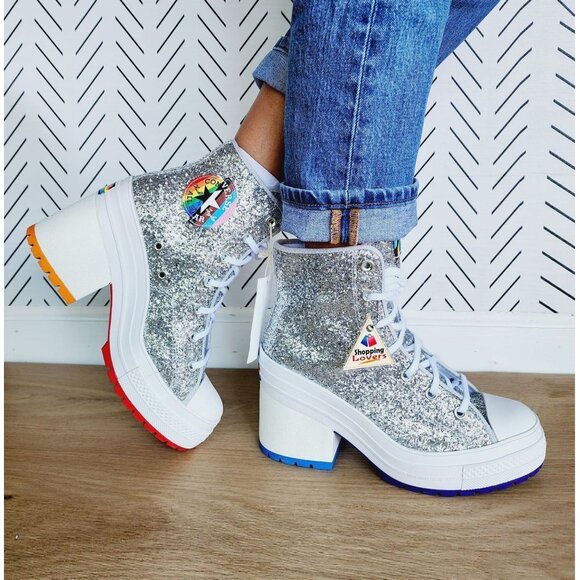 ❤️❤️CONVERSE CHUCK 70 LUXE 10.5 Women Heel Boots Platform Glitter Silver A06028C